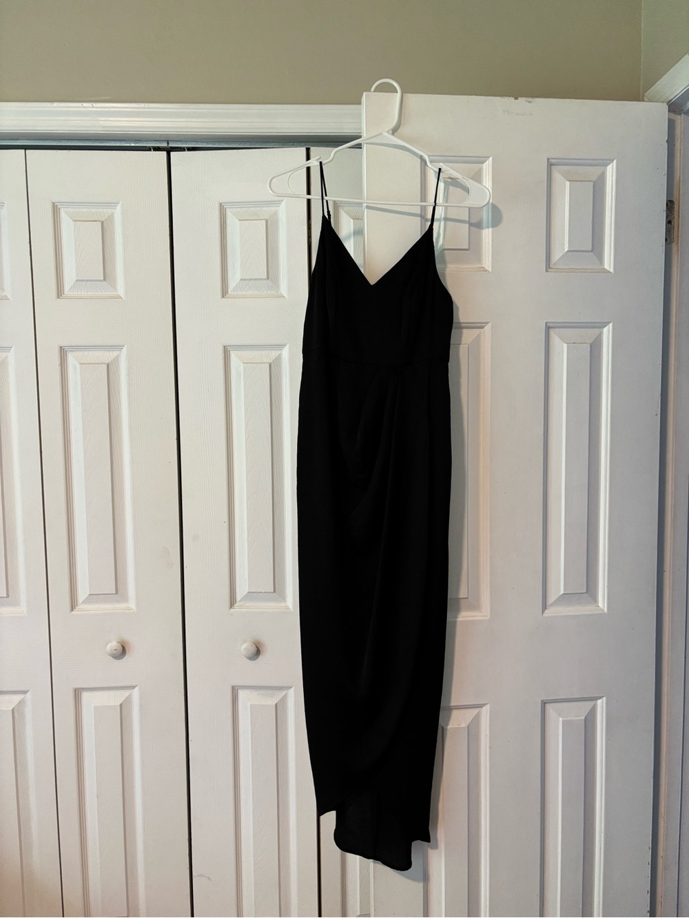 Express Black Spaghetti Strap Midi Dress
